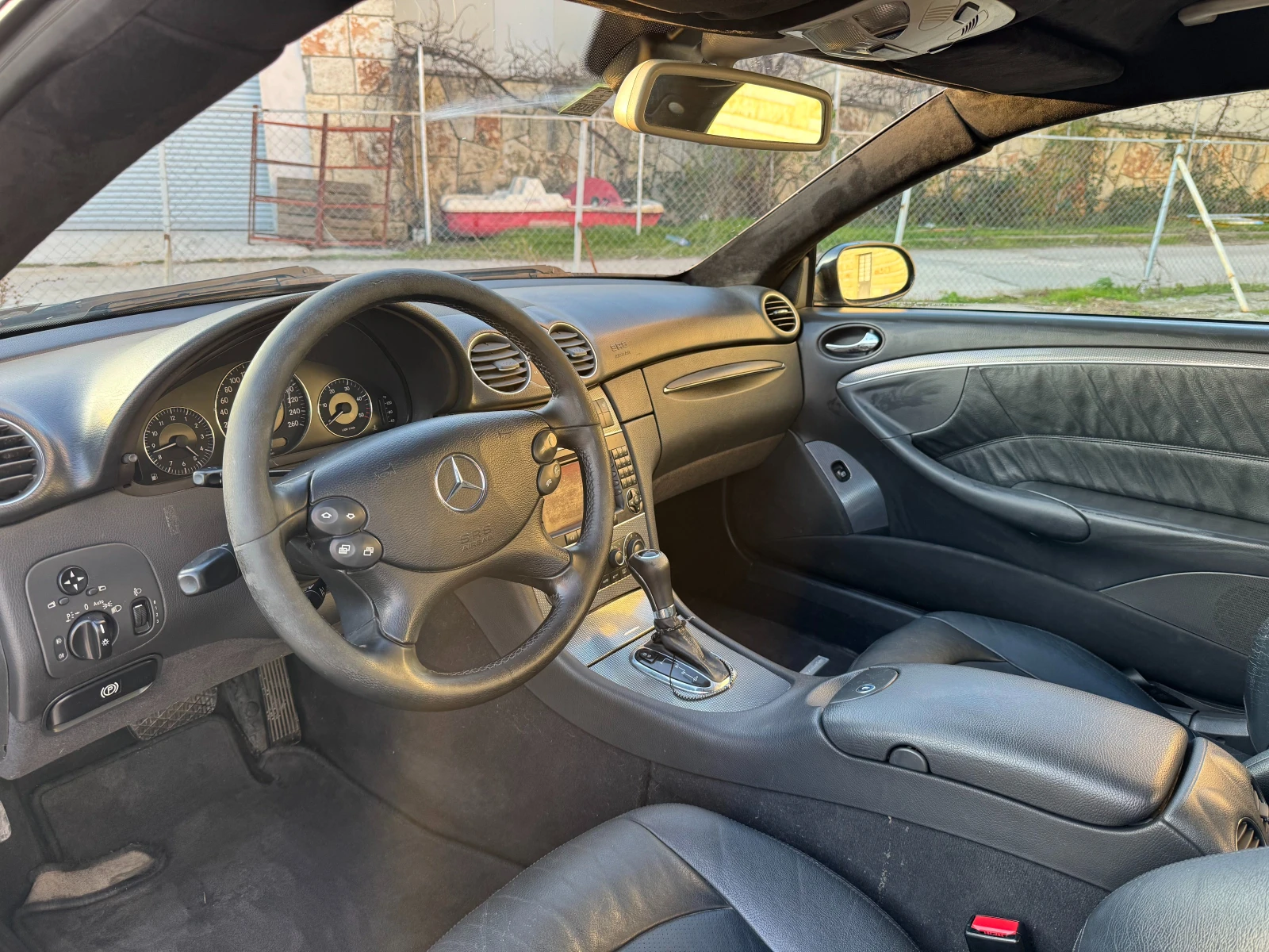 Mercedes-Benz CLK, снимка 8 - Автомобили и джипове - 56075346