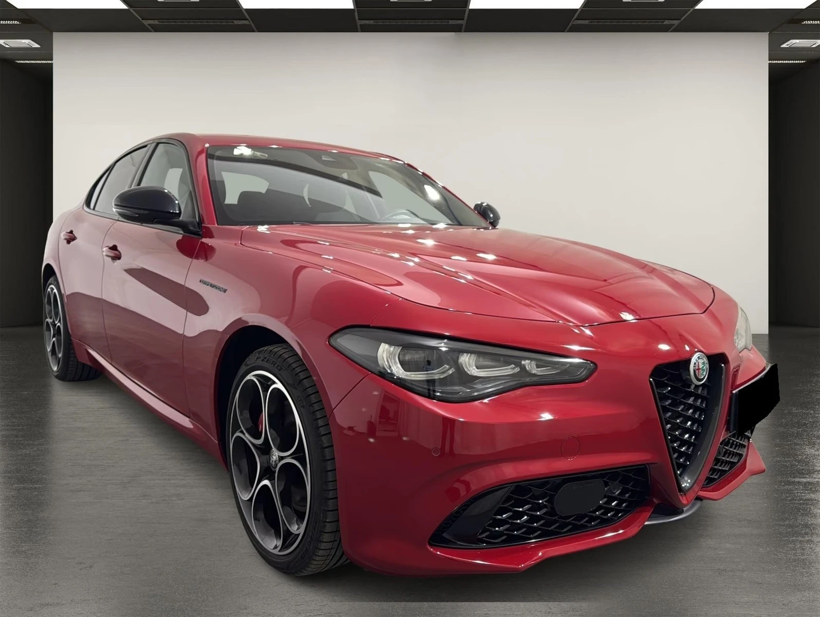 Alfa Romeo Giulia 2.0 COMPETIZIONE Q4 / MATRIX / 19 / H&K/ FACELIFT