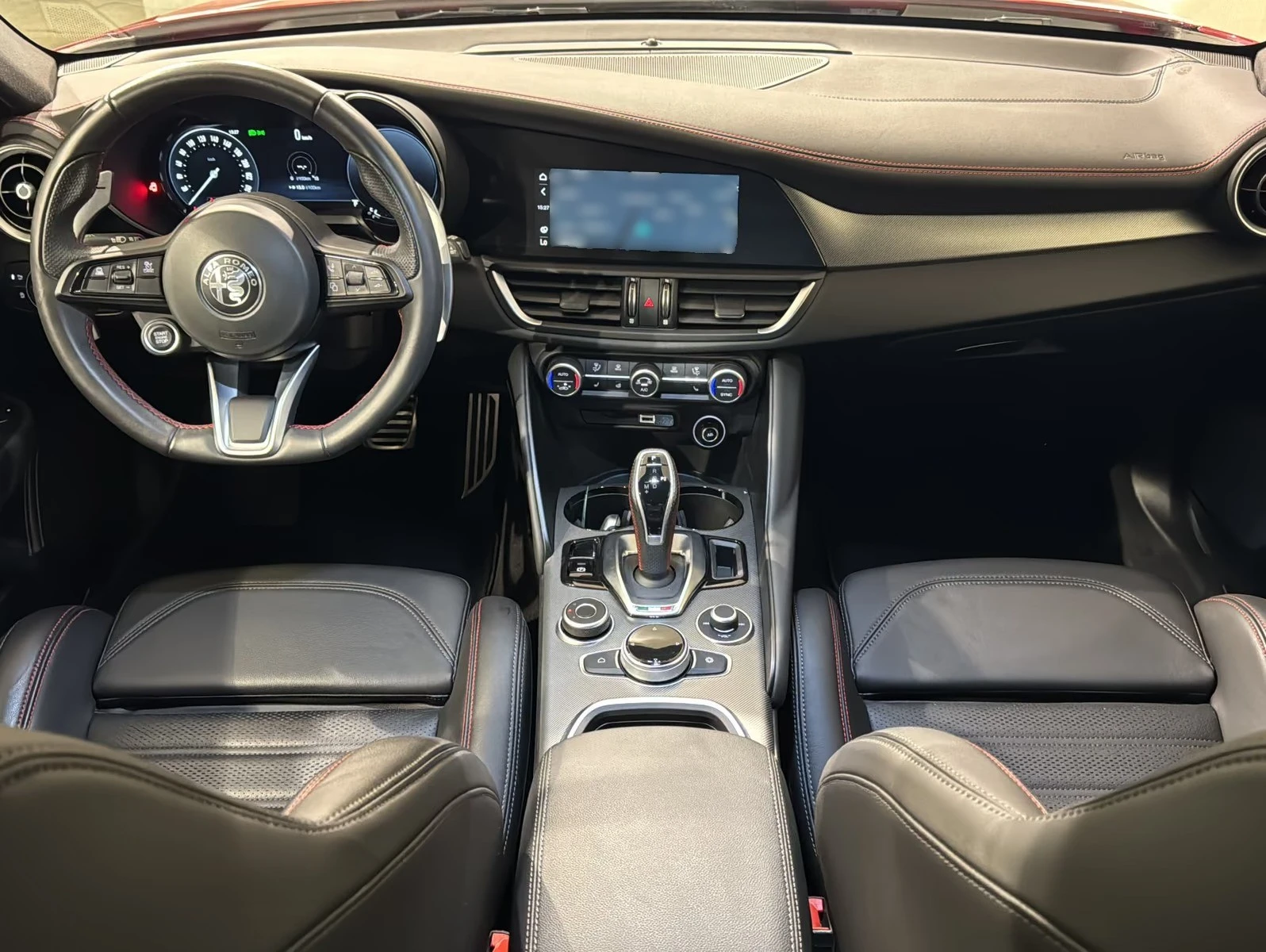 Alfa Romeo Giulia 2.0 COMPETIZIONE Q4 / MATRIX / 19 / H&K/ FACELIFT, снимка 9 - Автомобили и джипове - 56156991