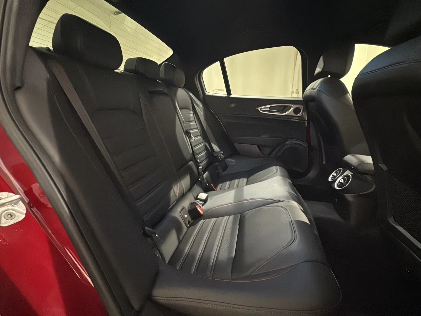Alfa Romeo Giulia 2.0 COMPETIZIONE Q4 / MATRIX / 19 / H&K/ FACELIFT, снимка 13 - Автомобили и джипове - 56156991