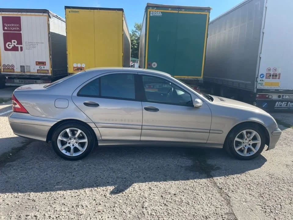 Mercedes-Benz C 200 CDI 2.2 дизел 122кс, снимка 7 - Автомобили и джипове - 56327200