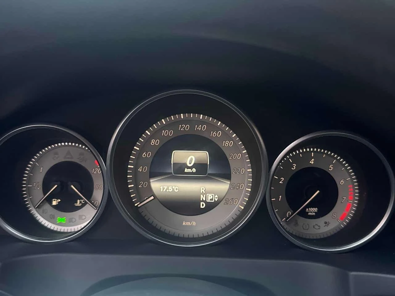 Mercedes-Benz E 350 CARFAX / ��������� / �������� / �������� | Mobile.bg � ����������� 8