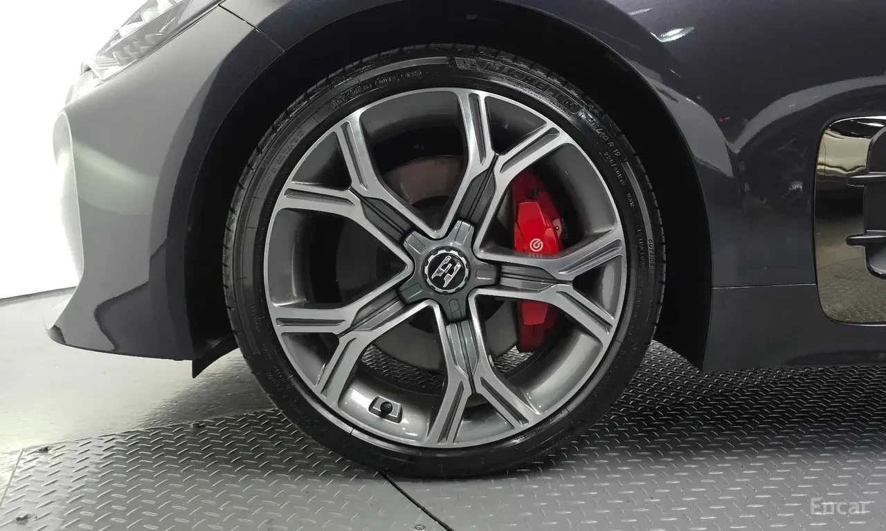 Kia Stinger 3.3* TURBO* AWD* ���������* �����* 360������*  | Mobile.bg � ����������� 5