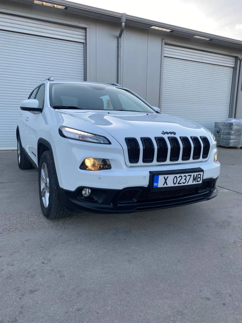 Jeep Cherokee 2.2 Diesel Night Eagle , снимка 1 - Автомобили и джипове - 44448856