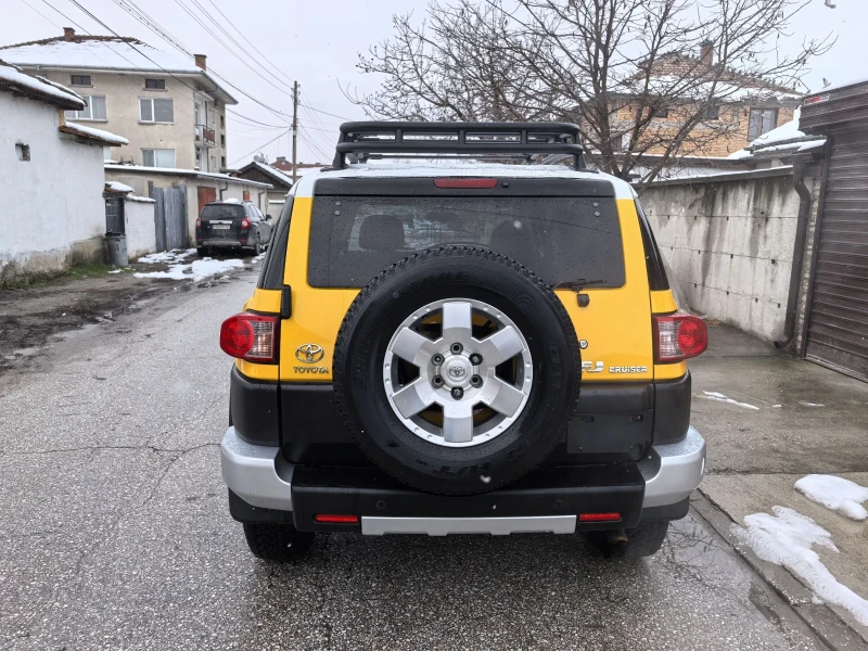 Toyota Fj cruiser, снимка 12 - Автомобили и джипове - 49236003