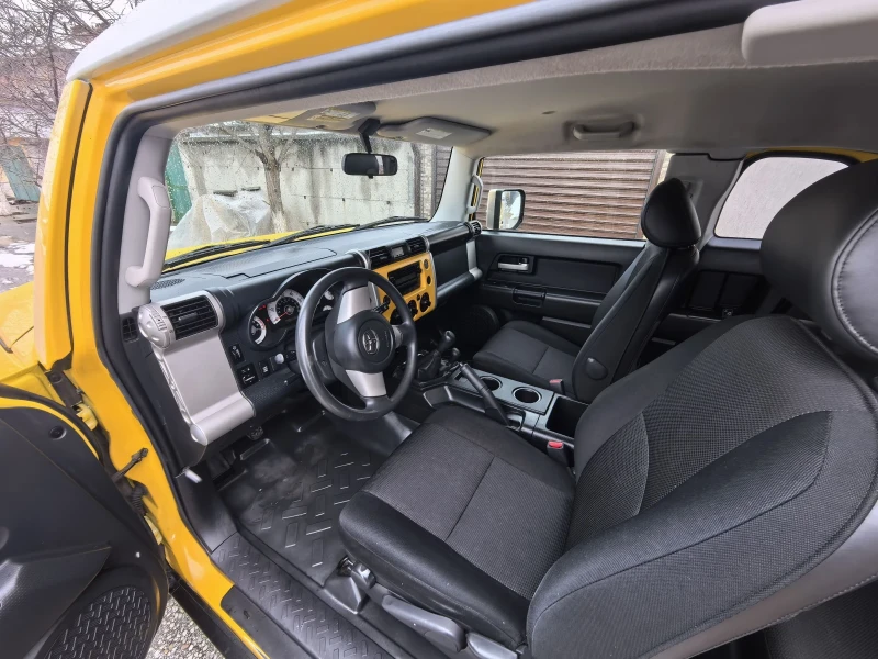 Toyota Fj cruiser, снимка 11 - Автомобили и джипове - 49236003