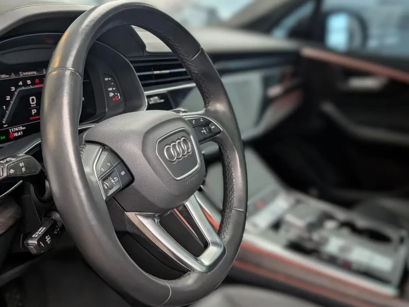 Audi Q7 55TFSI S-Line One Owner * Чист карфакс* , снимка 9 - Автомобили и джипове - 52145542