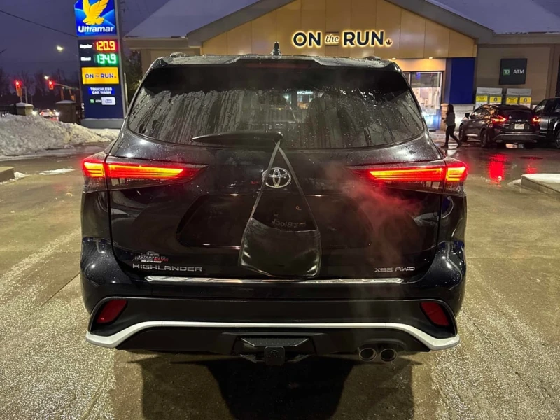 Toyota Highlander * XSE * CARFAX * БЕЗ ПЪРВОНАЧАЛНА ВНОСКА, снимка 4 - Автомобили и джипове - 53038587