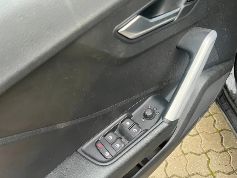 Audi Q2 35 TFSI sport 150ps Aut.DK, снимка 12 - Автомобили и джипове - 53178573