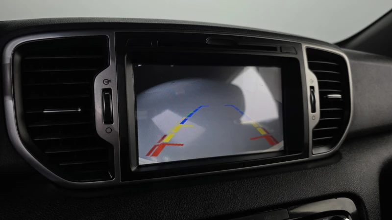 Kia Sportage 2.0 CRDI/4x4/Пълна сервизна история !!!, снимка 13 - Автомобили и джипове - 53383076