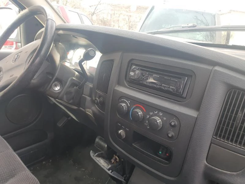 Dodge RAM 1500, снимка 9 - Автомобили и джипове - 46168731