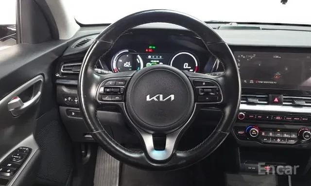 Kia Niro PLUS / ЛИЗИНГ, снимка 13 - Автомобили и джипове - 55345852