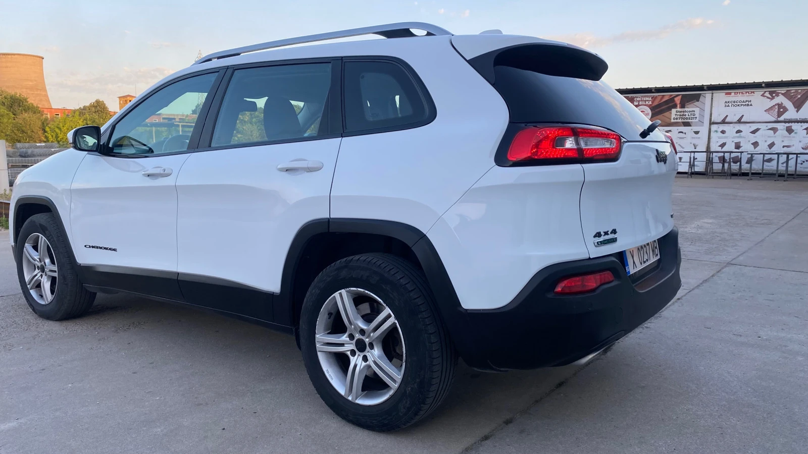 Jeep Cherokee 2.2 Diesel Night Eagle  - изображение 9