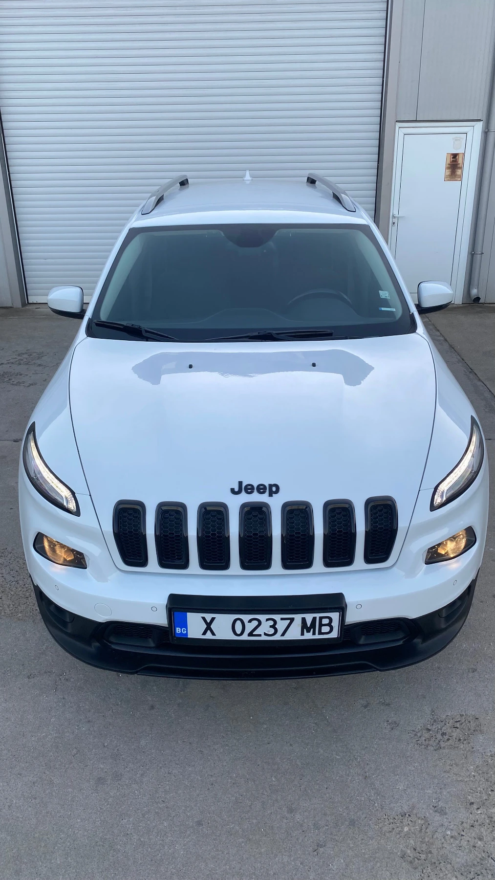 Jeep Cherokee 2.2 Diesel Night Eagle  - изображение 3