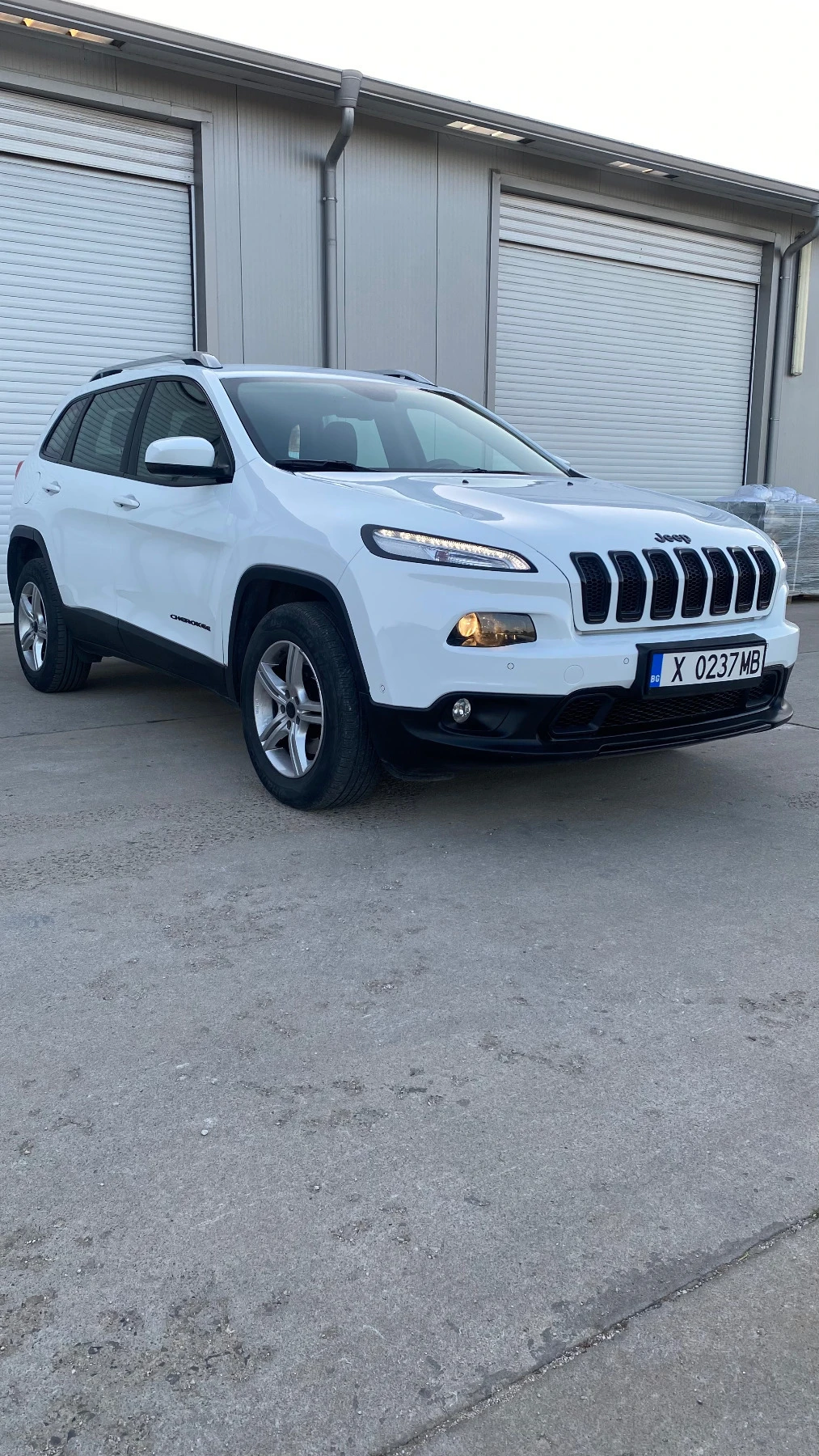 Jeep Cherokee 2.2 Diesel Night Eagle  - изображение 5