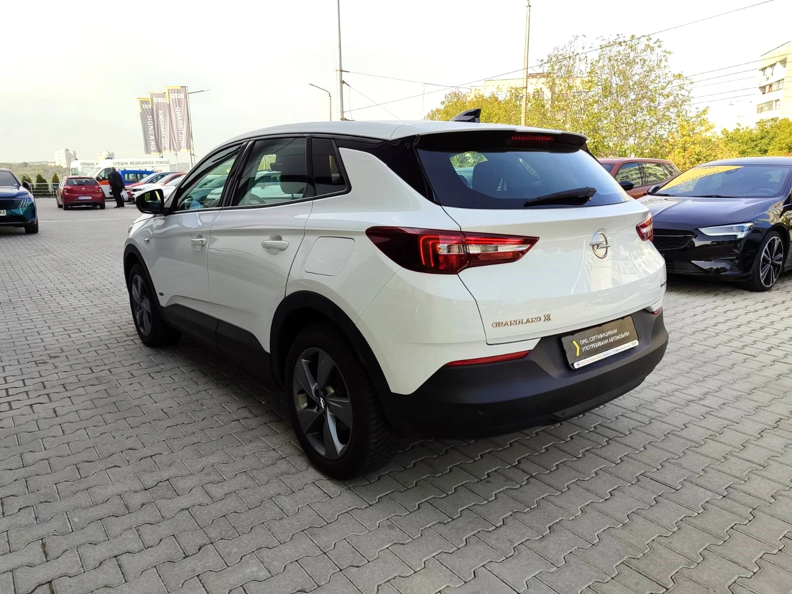 Opel Grandland X Edition Plug-in-Hybrid 1.6 (225HP) AT8 - изображение 6