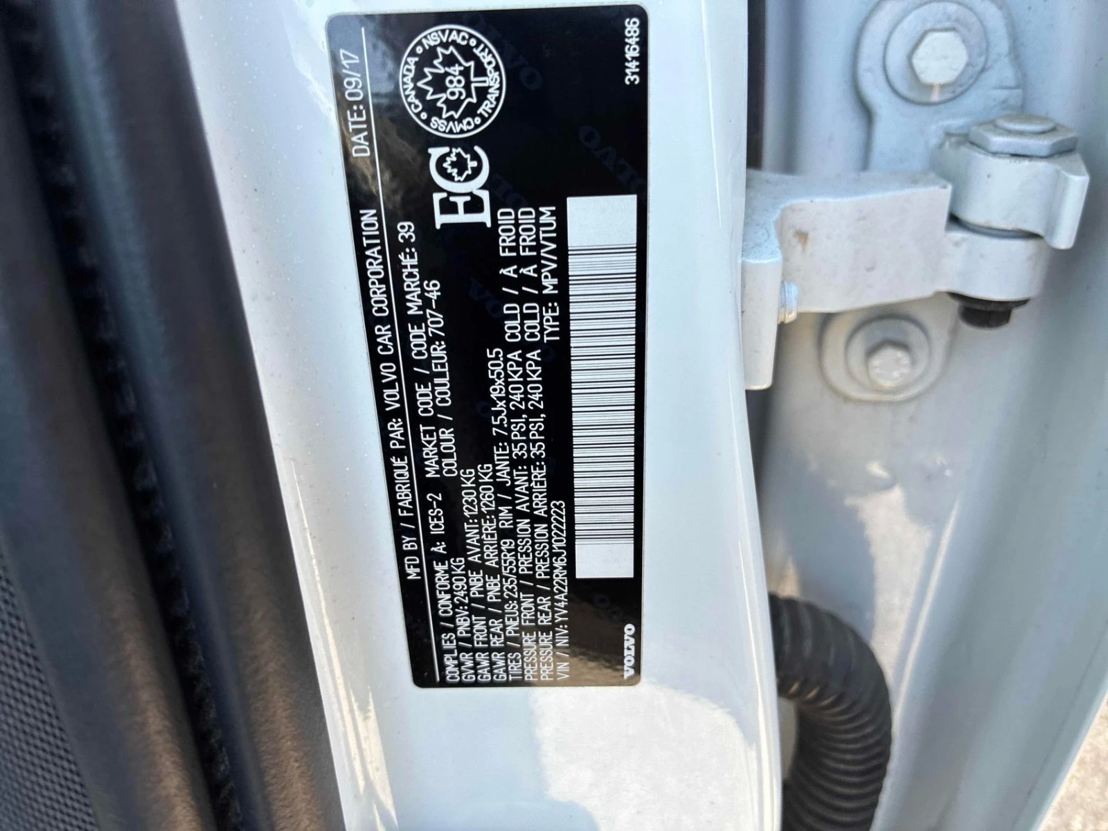 Volvo XC60 R-Design/Keyless/Navi/Pano/Camera, снимка 14 - Автомобили и джипове - 54503154