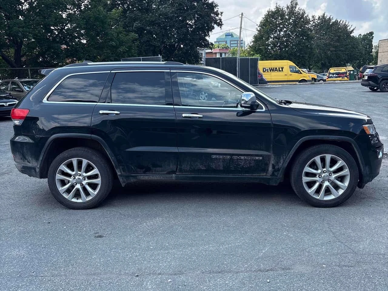 Jeep Grand cherokee Limited | CARFAX | БЕЗ ИНЦИДЕНТИ, снимка 4 - Автомобили и джипове - 55793394