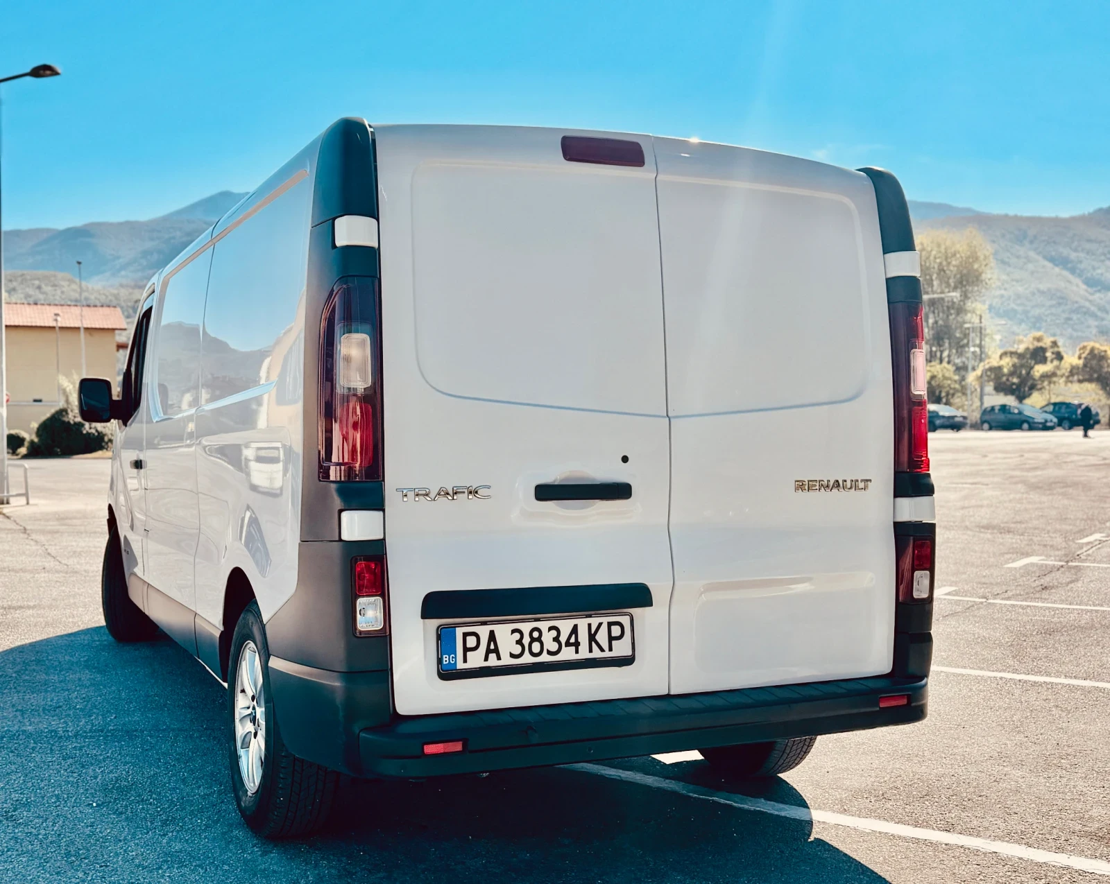 Renault Trafic 1.6 HDI - изображение 3