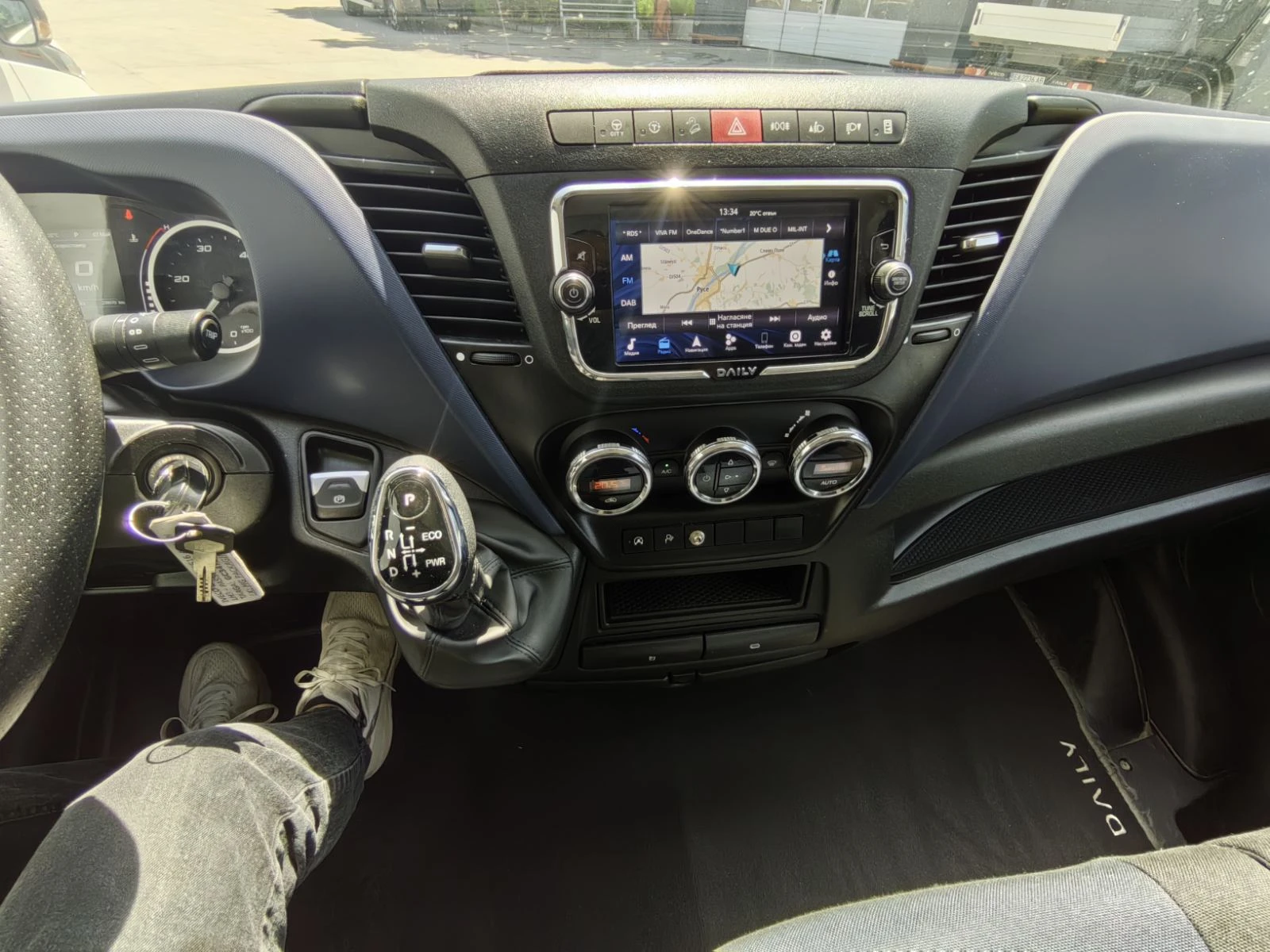 Iveco Daily, снимка 7 - Бусове и автобуси - 54997299