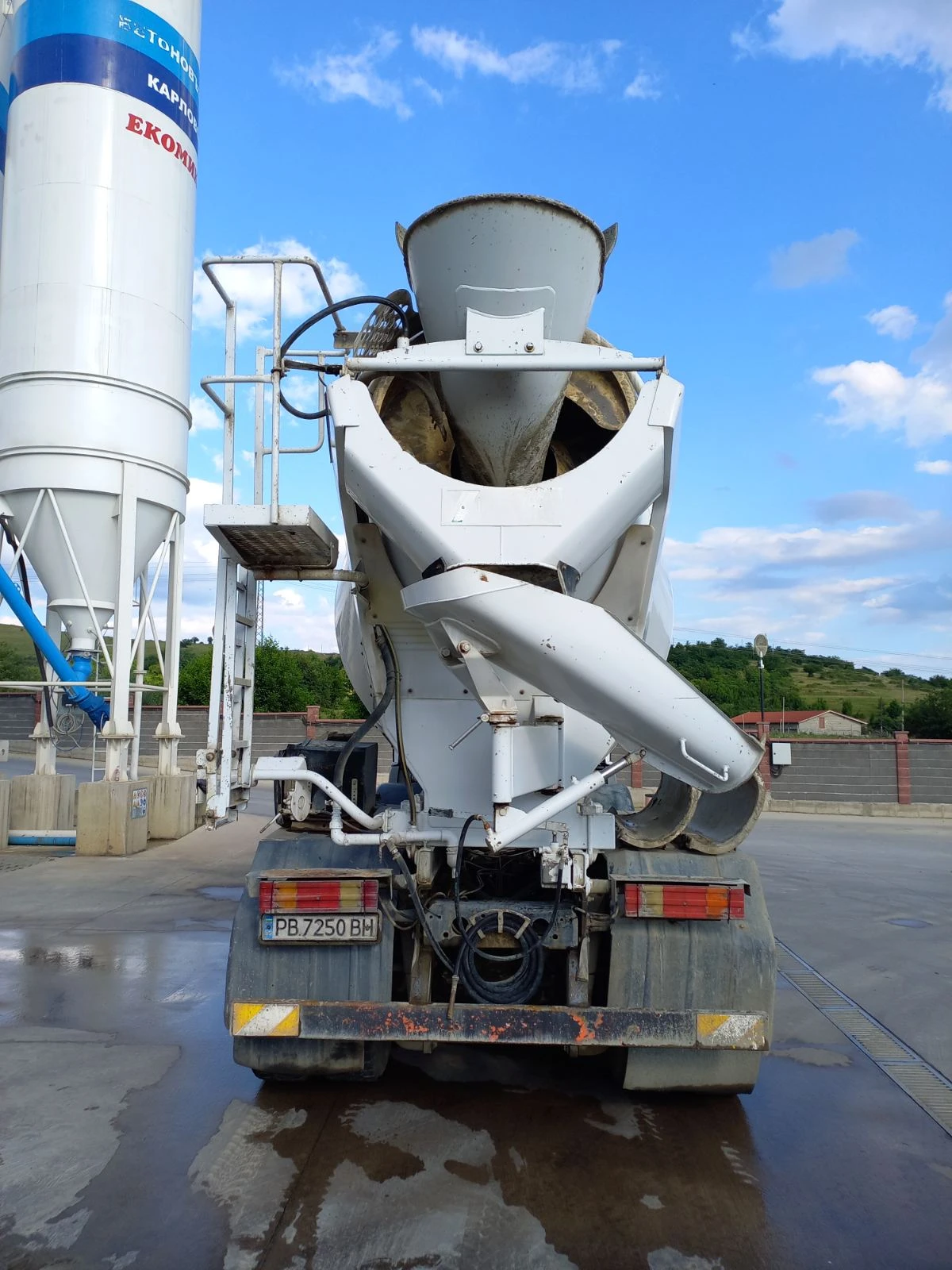 Бетон миксер Mercedes ACTROS 3235, снимка 4 - Индустриална техника - 55175864