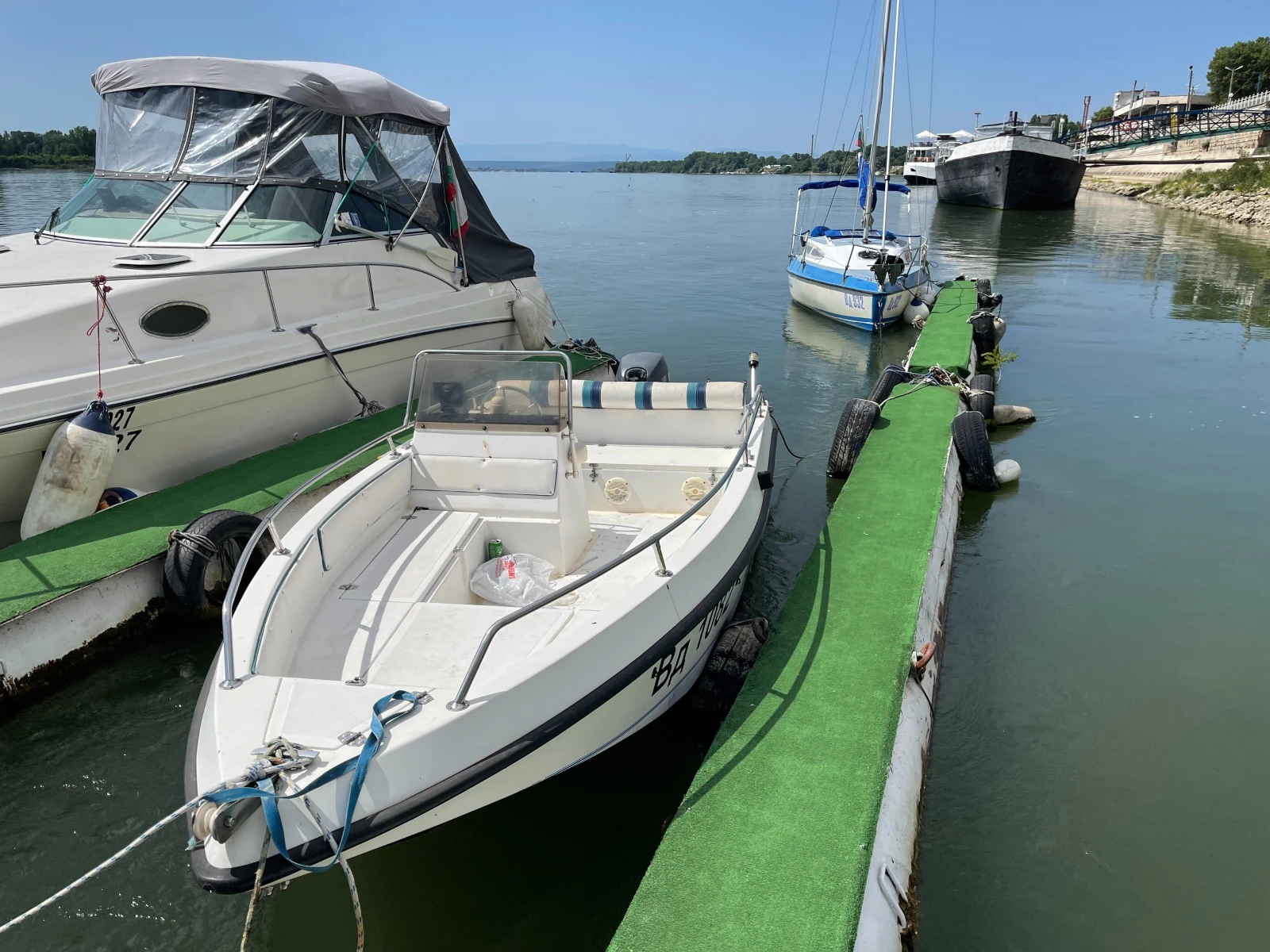 Моторна яхта Rio SIDRA 490V OPEN, снимка 11 - Воден транспорт - 55327157