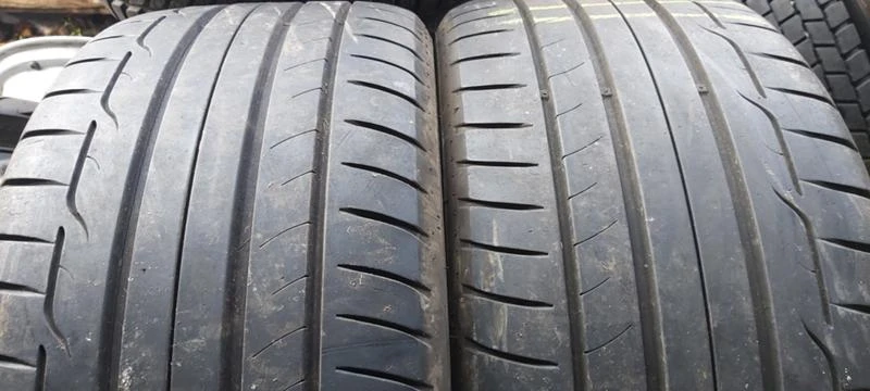 Гуми Летни 245/40R18, снимка 1 - Гуми и джанти - 33538494