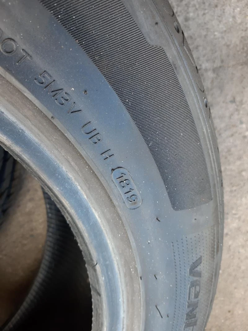 Гуми Летни 235/60R18, снимка 4 - Гуми и джанти - 36575096