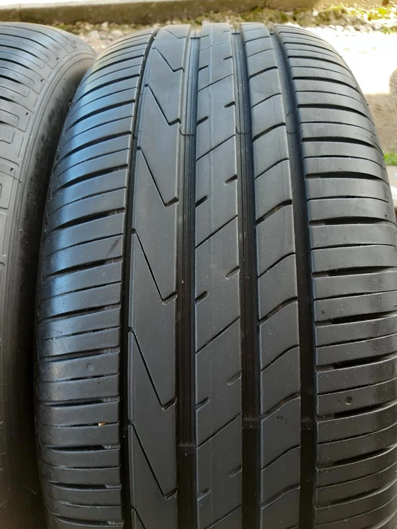 Гуми Летни 235/60R18, снимка 1 - Гуми и джанти - 36575096