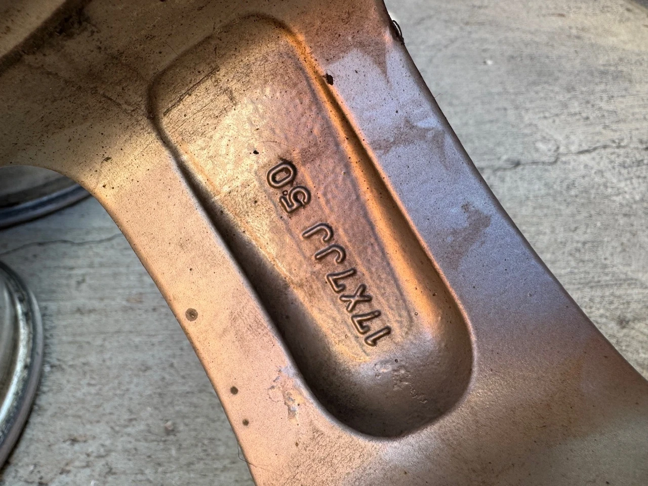   Lexus | Mobile.bg   8