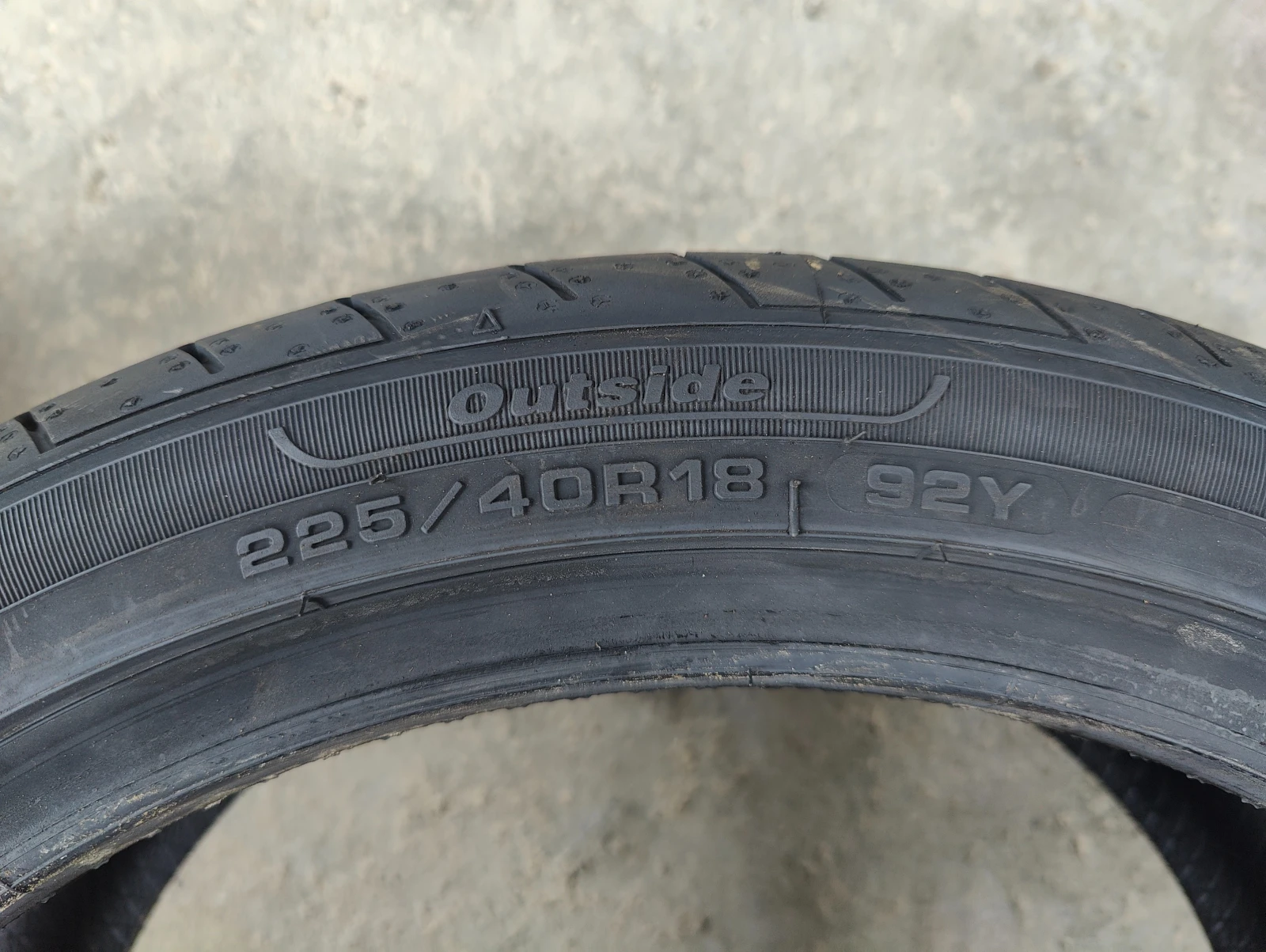 Гуми Летни 225/40R18, снимка 6 - Гуми и джанти - 55156713