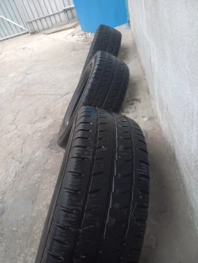 Гуми Всесезонни 235/65R16, снимка 6 - Гуми и джанти - 47096626