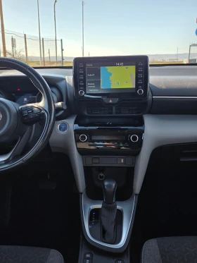 Toyota Yaris Cross 116h Dynamic Business + Programme Beyond Zero Acad, снимка 14