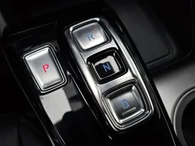 Hyundai Sonata 2.0 - САМО 30% АВАНС, снимка 9
