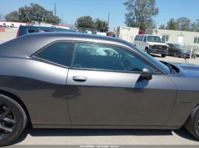 Dodge Challenger 5.7L V-8 VVT, 372HP Rear Wheel Drive | Mobile.bg    5