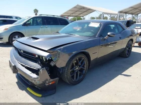 Dodge Challenger 5.7L V-8 VVT, 372HP Rear Wheel Drive | Mobile.bg    2