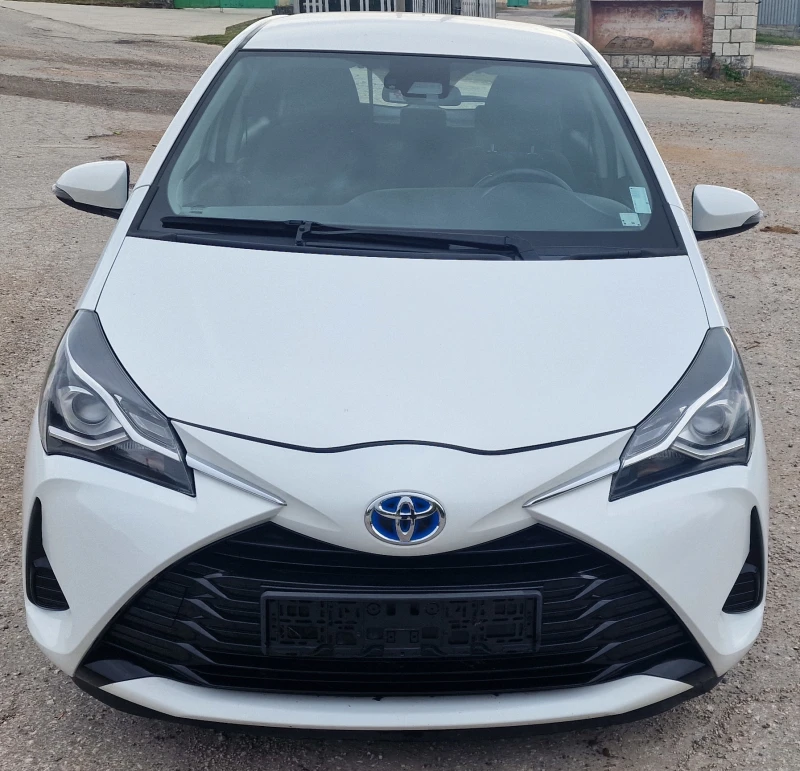 Toyota Yaris 1.5 Hybrid, снимка 1 - Автомобили и джипове - 47399924