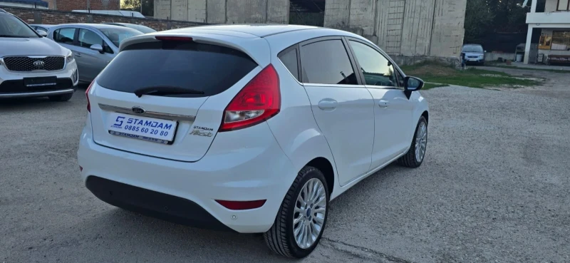 Ford Fiesta 1.25b titanium, снимка 8 - Автомобили и джипове - 47413173