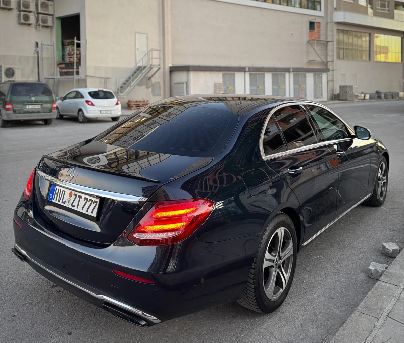 Mercedes-Benz E 200 9-G Wide-Screen, снимка 6 - Автомобили и джипове - 48366037