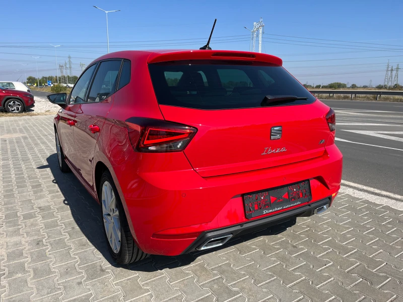 Seat Ibiza 1.0, снимка 6 - Автомобили и джипове - 47725130