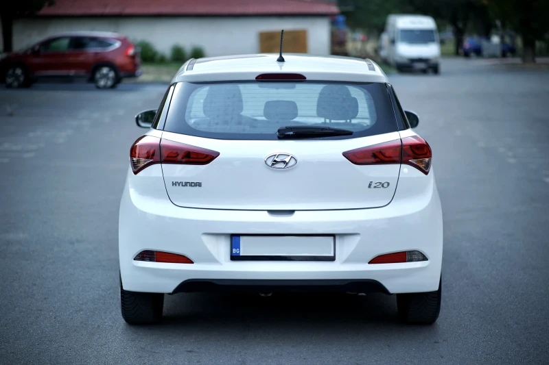 Hyundai I20 1.2i Euro6B, снимка 5 - Автомобили и джипове - 49396340