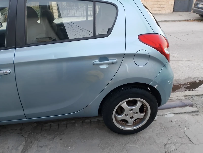 Hyundai I20, снимка 6 - Автомобили и джипове - 48884559