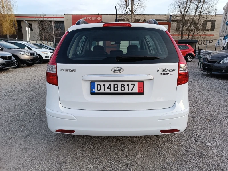 Hyundai I30 1.6 I. 6 Скорости, снимка 4 - Автомобили и джипове - 49445685