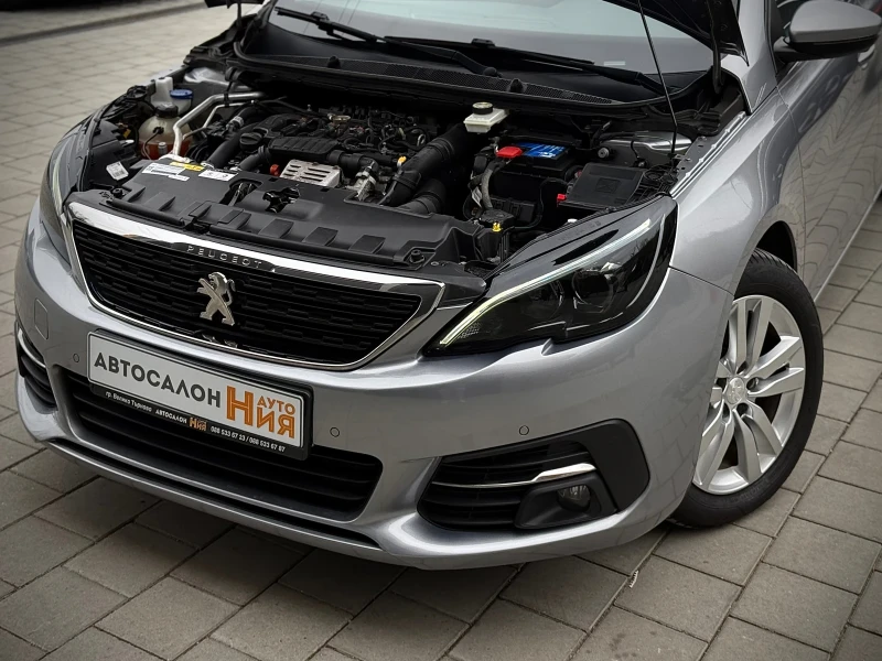 Peugeot 308 1.2i * NAVI* Full LED* Сервизна история* , снимка 13 - Автомобили и джипове - 49503011