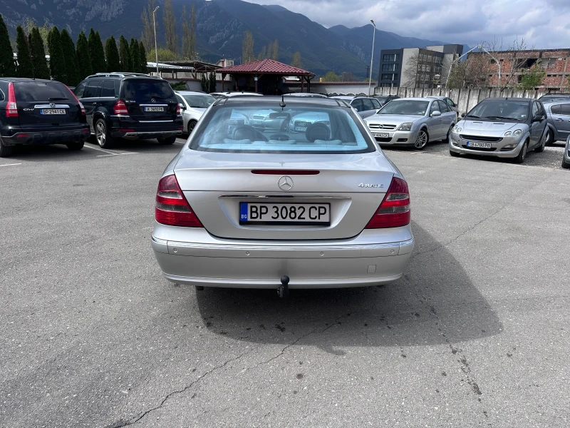 Mercedes-Benz E 320 4MATIC 3.2i GAZ - КЛИМАТРОНИК, снимка 6 - Автомобили и джипове - 49763050