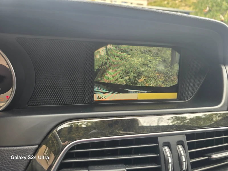 Mercedes-Benz C 300 AMG 4Matic, снимка 11 - Автомобили и джипове - 51855314