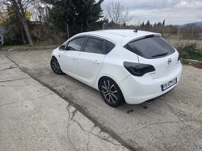 Opel Astra 1.6  турбо . бензин /газ , снимка 14 - Автомобили и джипове - 52663309