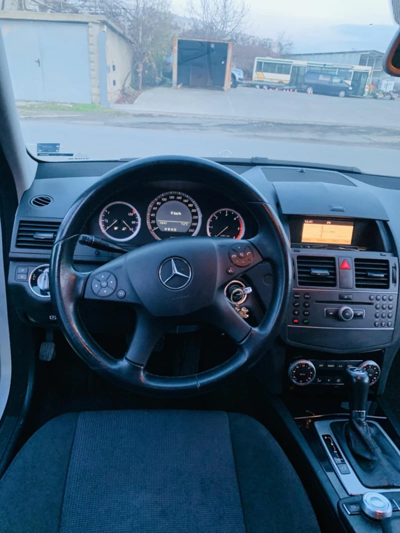 Mercedes-Benz C 200, снимка 9 - Автомобили и джипове - 52887025