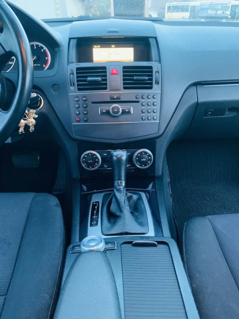 Mercedes-Benz C 200, снимка 10 - Автомобили и джипове - 52887025