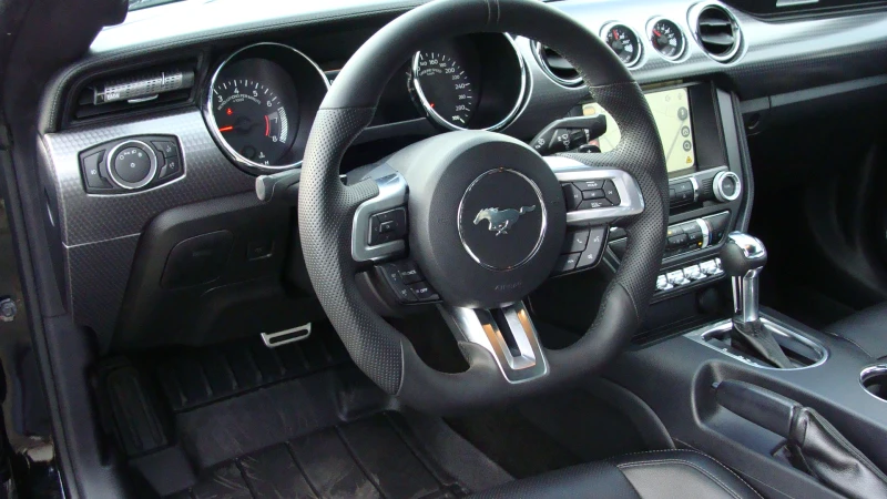 Ford Mustang 2.3 ecoboost, снимка 4 - Автомобили и джипове - 52957021